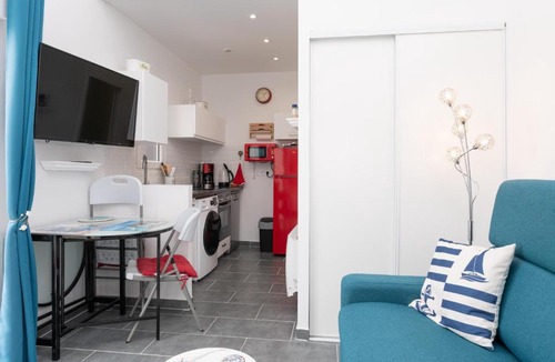 Saint-Pierre-Quiberon Apartment | La petite maisonnette de Phiphi