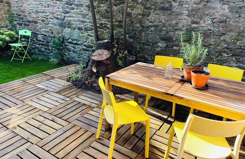 Rive Droite House | La petite maison de Recouvrance *