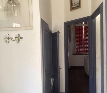 Bourdeilles House | La Petite Maison