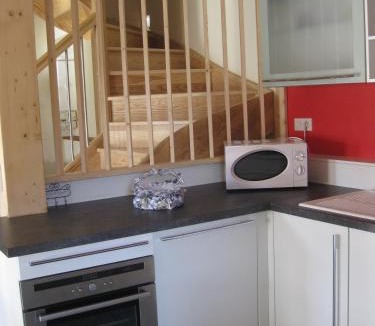 Tauves House | La petite maison
