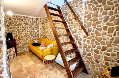Roumoules House | La Petite Provençale
