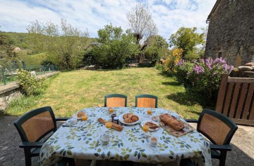 Recoules-Previnquieres House | La Petite Simone I calme I nature I campagne