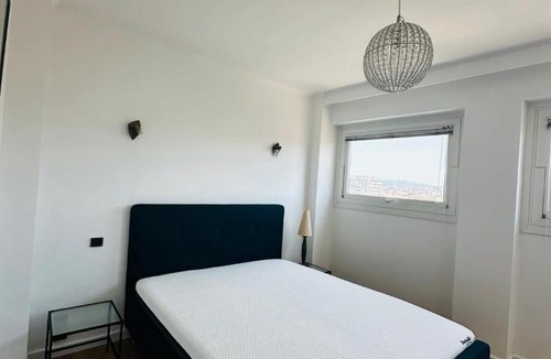 Le Pharo Apartment | La plage