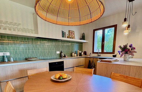 Cotignac Ski Chalet | La Ralaye : peaceful close to shops and restaurants
