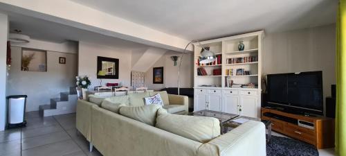 Venterol House | La salamandre