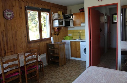 Montclar Apartment | La Source Blanche Montclar