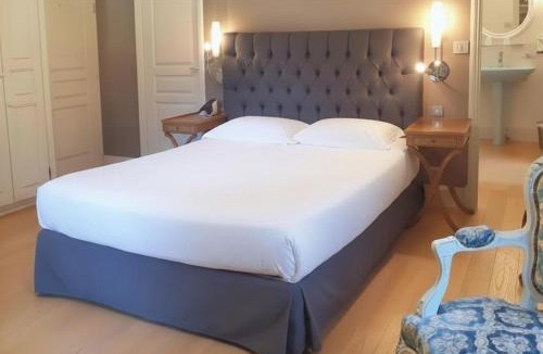 Saint-Martin-Valmeroux Hotel | La Source du Mont