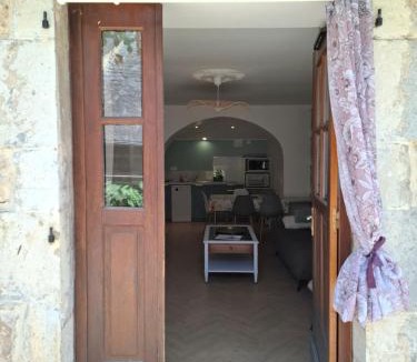 Salles-la-Source Bed & Breakfast | La Vie Est Belle