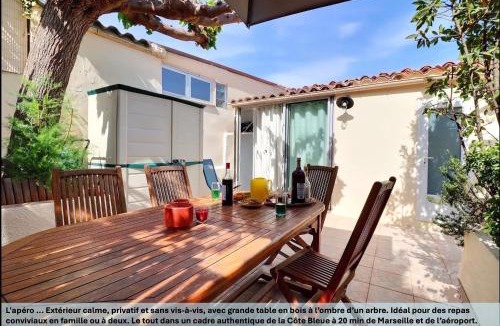 Niolon Apartment | "LaCigaleDeNiolon", Climatisé, Vue Mer à 180 & Terrasse ombragée & intime, Plage à 50m, Wi-Fi & Netflix, Un guide des activités Printemps-Été offert