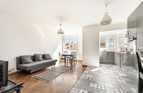 3rd Arrondissement Apartment | Large 4 bedroom equipped flat