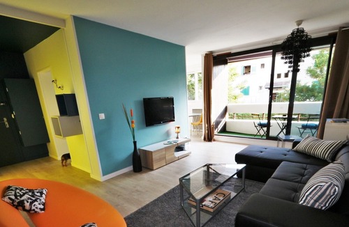 Albertville Condo | Large comfortable T2, modern and bright decor, with terrace near train station
