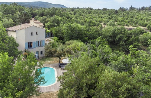 Sault House | Large house with swimming pool and magnificent view of Mont Ventoux