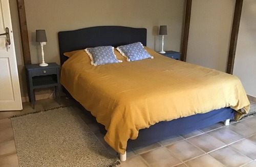Plan-d'Orgon House | Large Provencal farmhouse in a quiet location