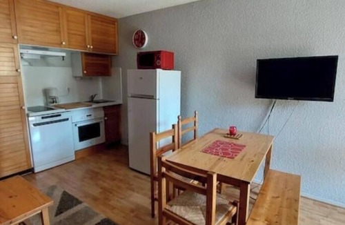 Le Super-Sauze Apartment | Large studio super sauze on runway. Pets welcome