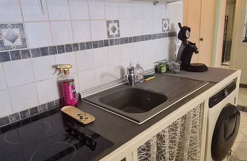 Liberation Apartment | Large Studio very well located! 100m tramway, 5 minutes downtown, 10min beach!