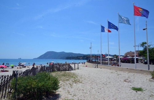 Tamaris Apartment | Large terrace of 30 m² with sea view! Private parking.