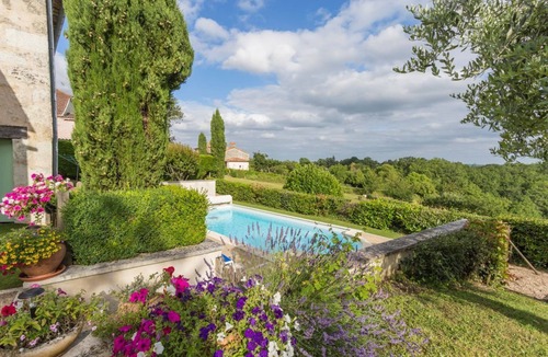 Saint-Antoine-de-Breuilh Villa | Laurel Rose - Three Bedroom Villa, Sleeps 6