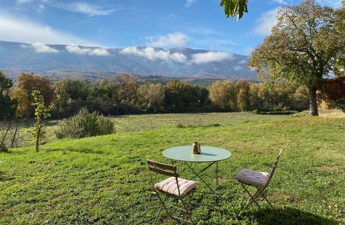 Cereste Villa | Lavender, Luberon view, swimming pool, AC : Villa Mas du Luberon 15 km from Apt