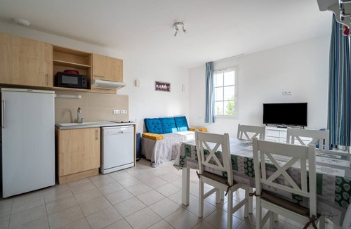 Cabries Apartment | Le Balina - One Bedroom Apartment, Sleeps 4