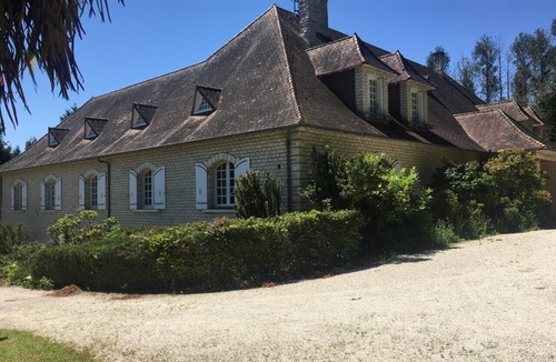 Thiviers Bed & Breakfast | LE BELVEDERE CHARMING BED & BREAKFAST
