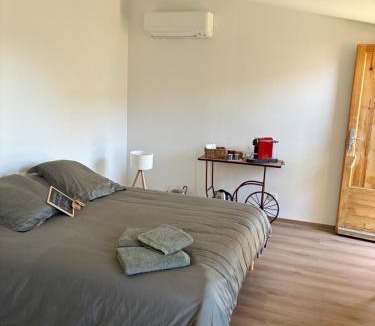 Mane Bed & Breakfast | Le Cabanon de Pépé