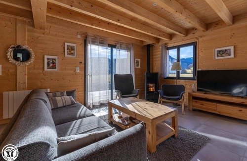 Chambon-sur-Lac House | Le Cairn - Chambon SUR LAC