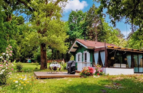 Saint-Paul-les-Dax Ski Chalet | Le Calme au Milieu de la Forêt : Chalet Rénové Avec Piscine Partagée