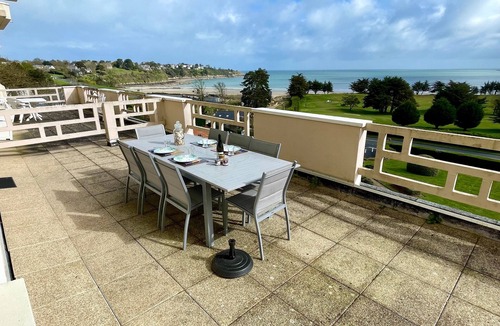 Saint-Cast-le-Guildo Apartment | Le Celtic - Vue Mer - Proche golf