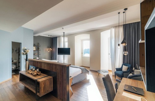La Martre Hotel | Le Château de Taulane