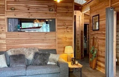 Biscarrosse Ski Chalet | Le Chalet Maguide
