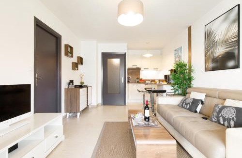 Cannes City Centre Apartment | Le Charme