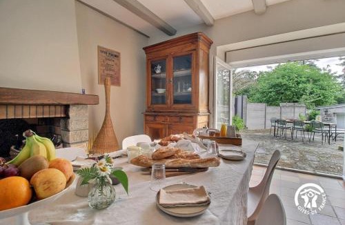 Theix-Noyalo Bed & Breakfast | Le clos des sittelles