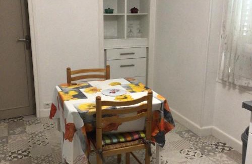 Brive-la-Gaillarde Apartment | Le Clos Domenat 4
