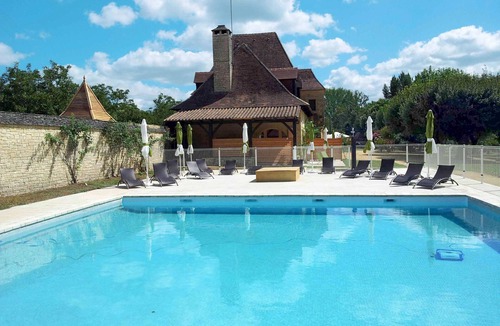 Saint-Vincent-de-Cosse Apartment | Le Clos des Rives by Interhome