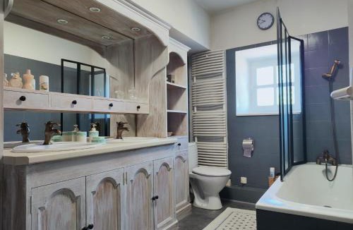 Varaignes House | Le Clos Lagrange Gîte 10 personnes