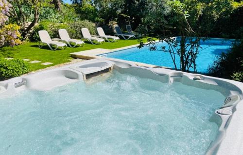 Virac Bed & Breakfast | LE CLOS PASTEL Chambres d'hôtes et son studio suite - ADULTES ONLY