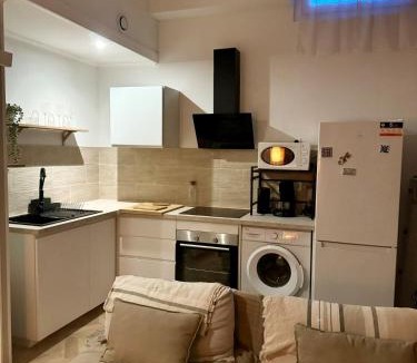Montauban Apartment | Le cocon du centre, T1 bis avec chambre séparé