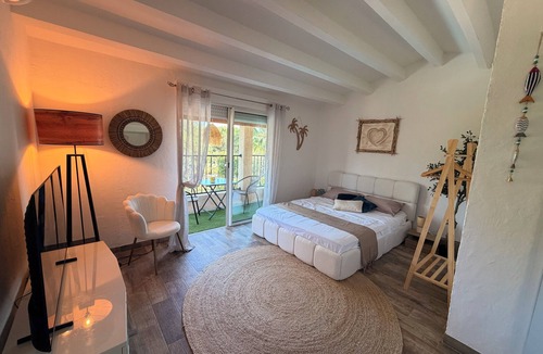 La Bouverie Apartment | "Le Cocon du Rocher" Studio, 15 minutes from the beaches of Fréjus