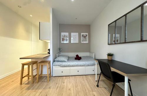 Quartier Hyper-Centre Apartment | Le Cocon, Hyper-centre, Climatisation, Trams