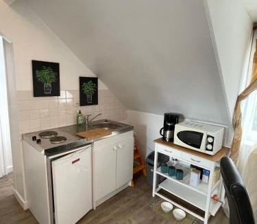 Lamballe Apartment | Le cocon jaune - Studio en hyper centre