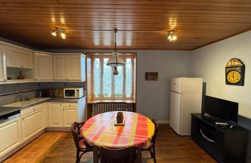 Treffiagat House | Le Dock De La Pointe