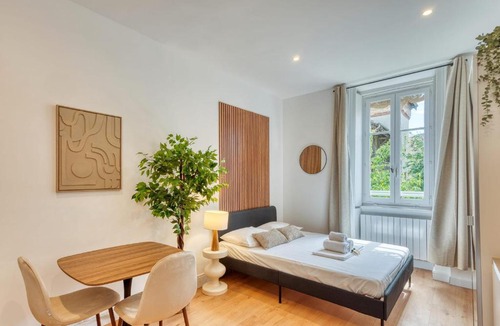 Le Bourg - Gare De Vaise Apartment | Le Dock Lodge - Studio - proche quai de Saone