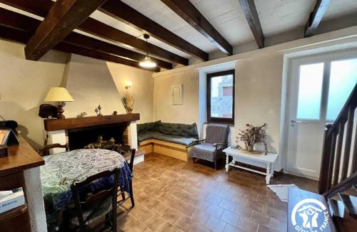 Limousis House | Le gîte fleuri