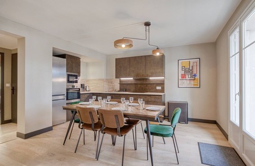Laval Apartment | Le Gambetta - T3 Standing avec Parking, Wifi, Netflix