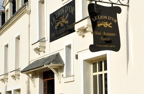 Ingrandes Hotel | Le Lion d'Or - Logis Hotels - Hotel 2 étoiles et restaurant