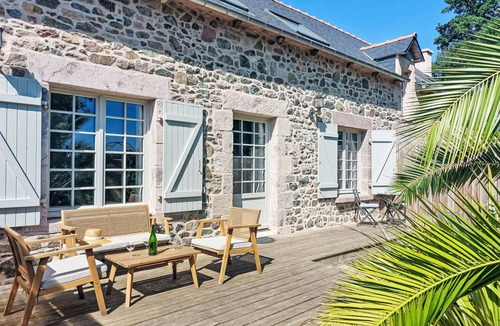 Frehel House | Le logis de Papeu by Interhome