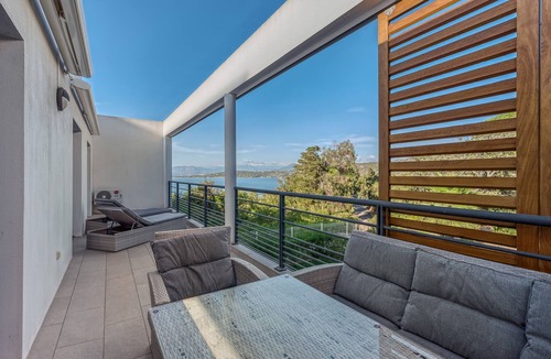 Verghia Apartment | Le Luciani - Apt face à la mer