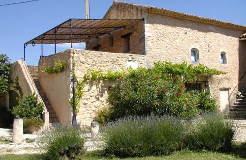 Saint-Restitut House | Le Mas Draiou - Ecogites - 2 gites et une chambre familiale - combinables 14 pers max