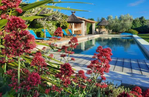 Graveson House | LE MAZET DES CHUTES
