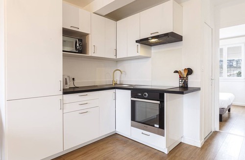 Laval Apartment | Le Mermoz – Wifi – Parking